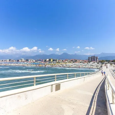 Lovely In Greppolungo With House Sea View Hébergement de vacances *